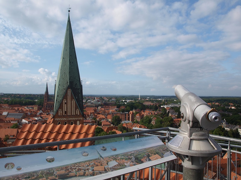 Salz- und Hansestadt Lüneburg: den besten Überblick hat man vom Wasserturm aus
